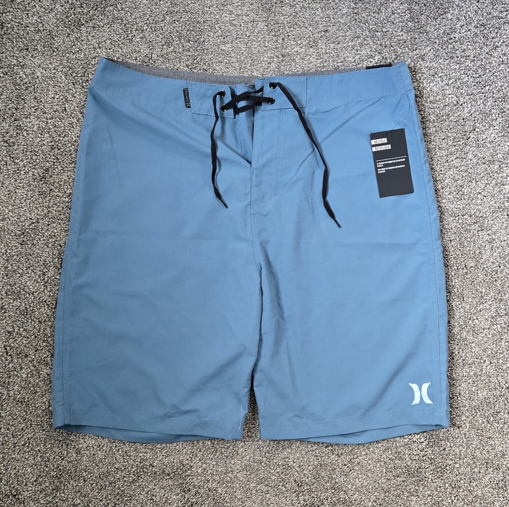 Hurley One & Only 2.0 21" Boardshorts NWT size 33